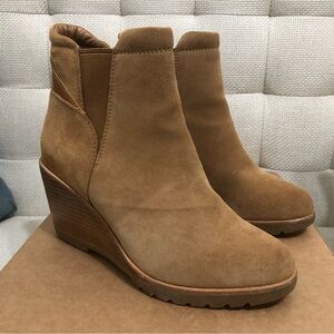 Sorel After Hours Chelsea Wedge Boot Suede Tan Brown size 8